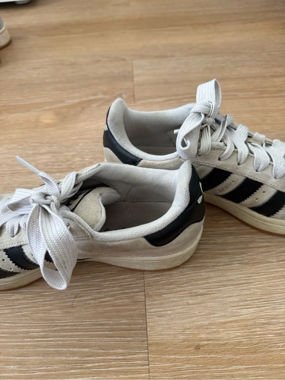 Adidas campus size 10.5 women’s